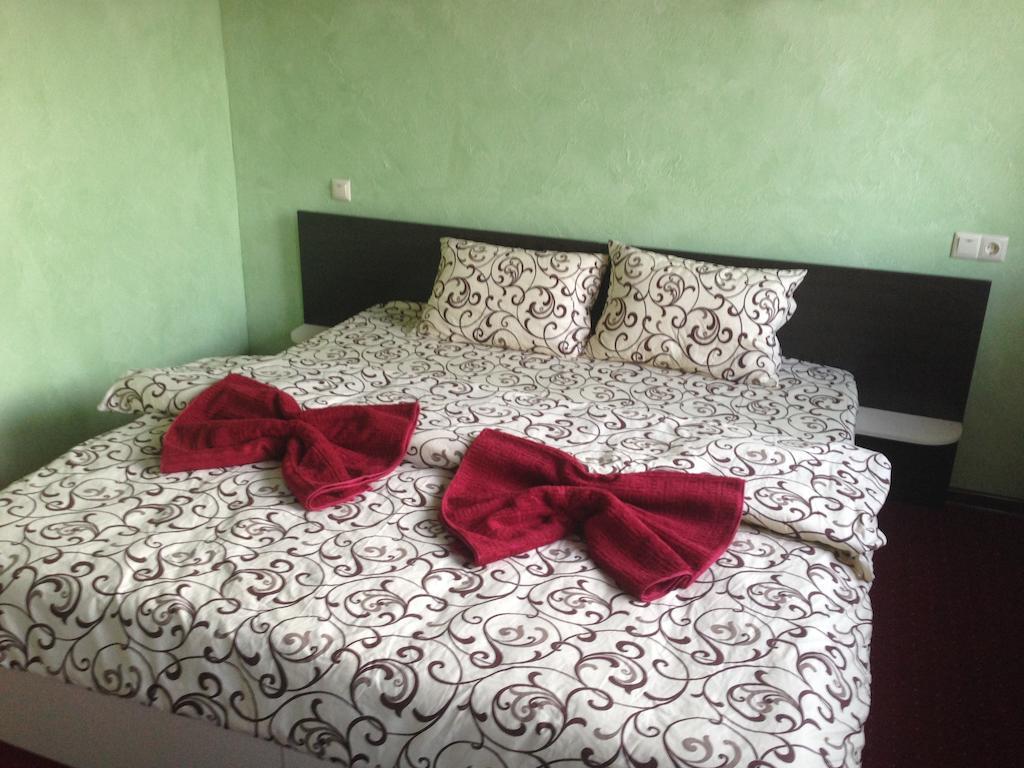 Power House Hotel Lutsk Room photo